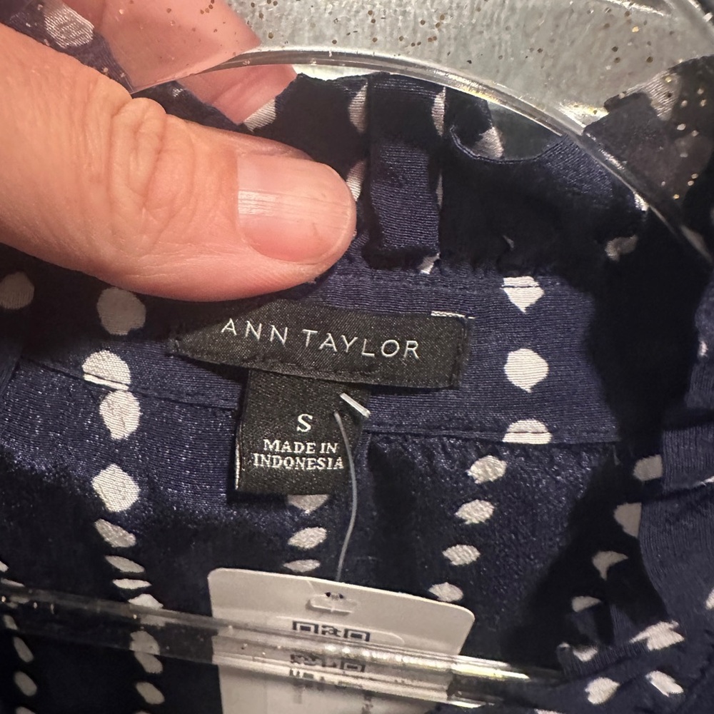Ann Taylor Midnight Blue Blouse with White Dots woman’s size small - Picture 2 of 4